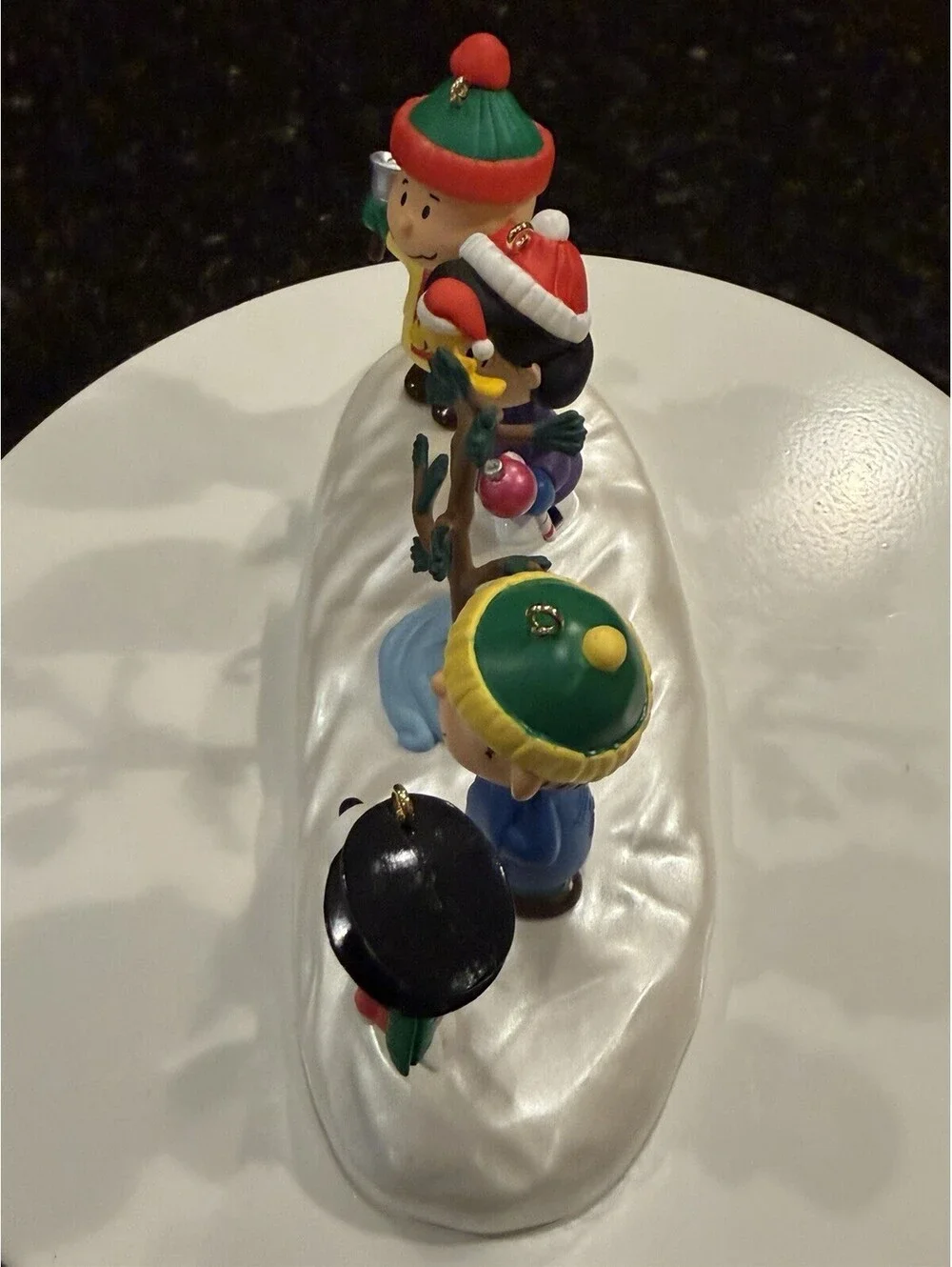 Hallmark Keepsake 1995 Charlie Brown  Christmas Set 5 Ornaments Snow Scene New